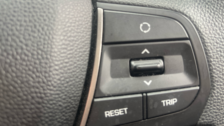 Hyundai i20 1.2 MPi S Connect 5dr Petrol Hatchback